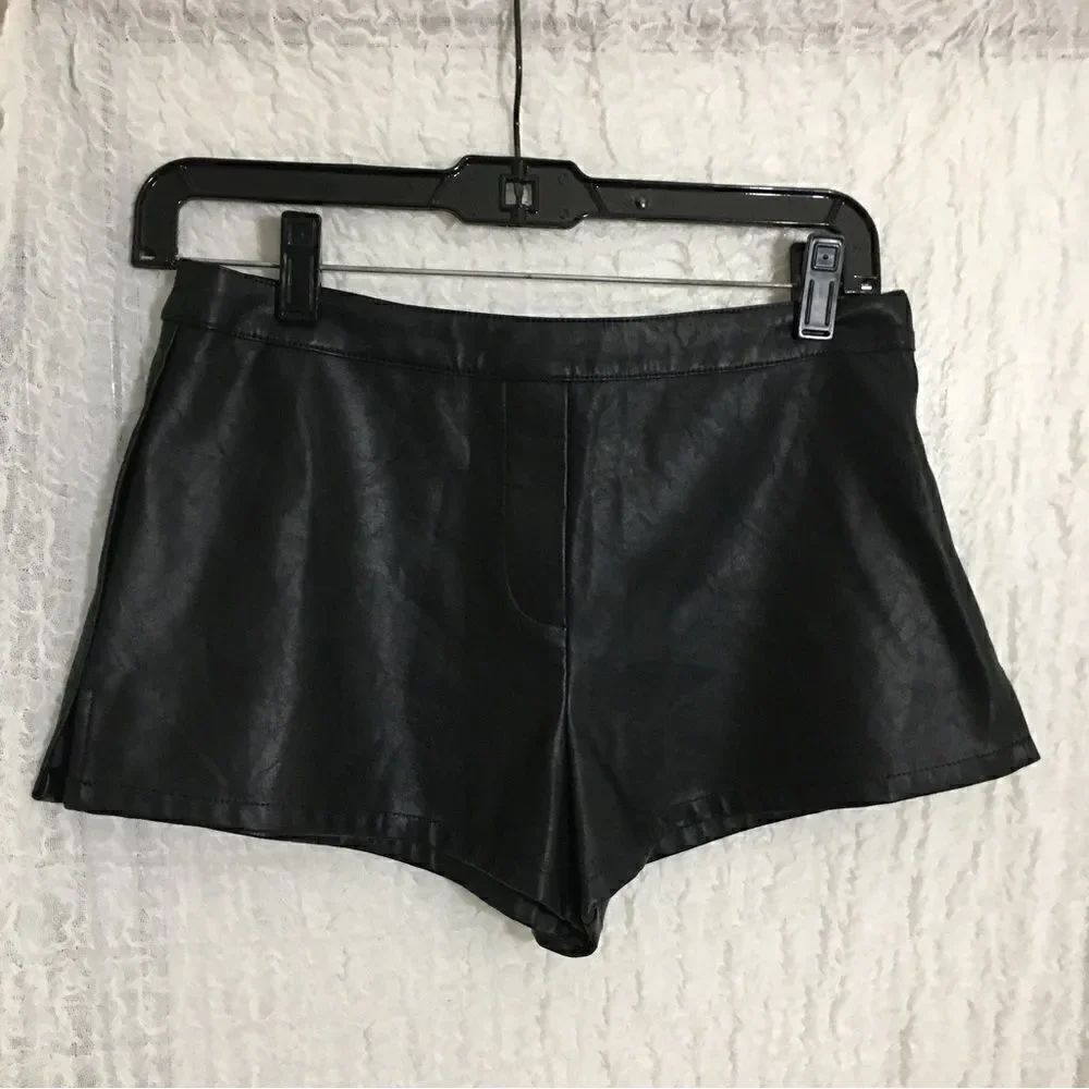 Victorias’ Secret Black Hot Boy Shorts Size XS